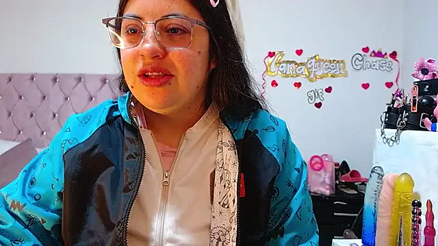 lanaqueen699 online show from September 15, 12:24 pm