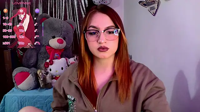 lucycherry   online show from October 27, 8:36 pm