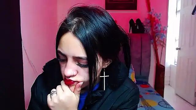 Violettasquirt online show from October 6, 1:28 pm