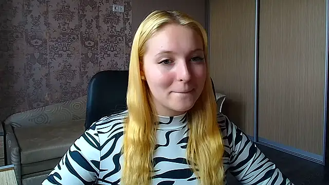 Milka kiss  online show from June 20, 1:14 pm