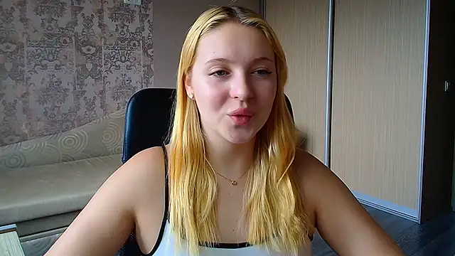 Milka kiss  online show from July 11, 12:49 pm