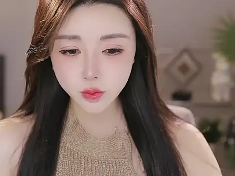 Qiaoqiao  online show from January 12, 4:56 pm