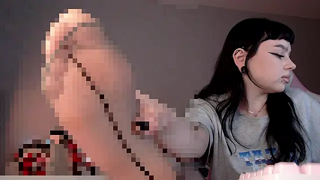 meowceline online show from December 5, 4:08 pm