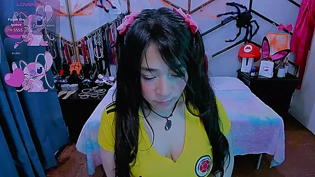 AlanaLuck online show from October 15, 6:43 pm