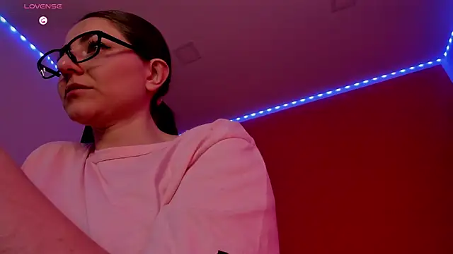 Ich Bin Julia online show from April 24, 10:07 am