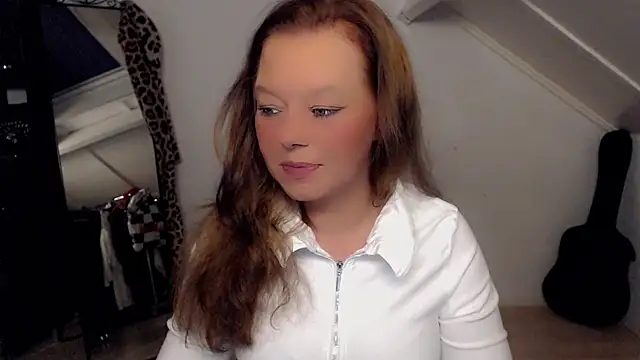 roxanna24 online show from March 17, 10:03 pm