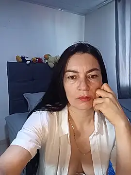 renata hot1 online show from May 25, 9:36 pm