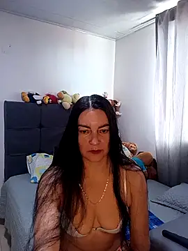 renata hot1 online show from March 30, 6:51 pm