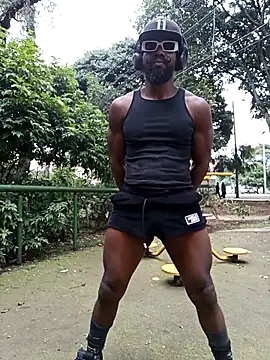 Siriss boyrag online show from March 27, 8:20 pm