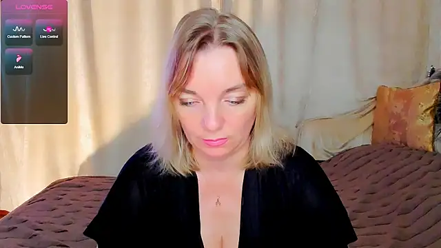 Regina  blue online show from September 21, 3:54 pm