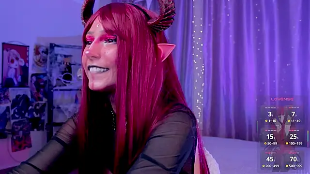 Carolina Leep online show from October 30, 1:56 pm