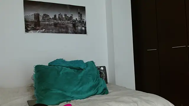 chicafitcaliente online show from October 15, 2:14 am