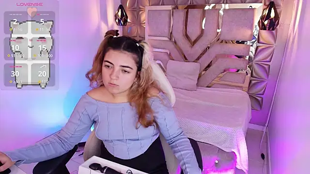 meraki fraise online show from September 17, 8:29 pm