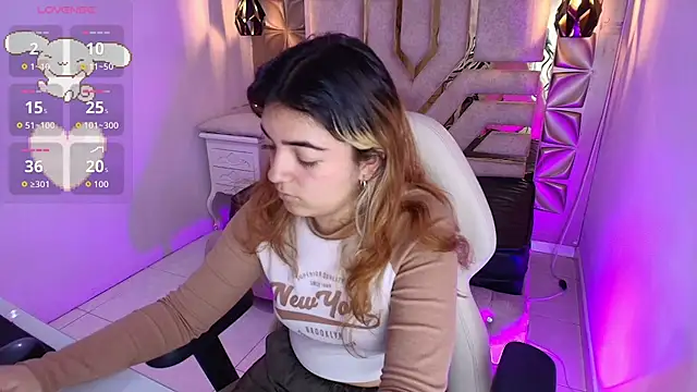 meraki fraise online show from November 2, 7:28 pm