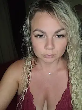 candy queeen online show from July 30, 11:05 pm