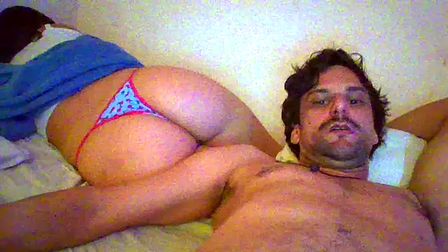 buenocouple online show from April 21, 2:51 am