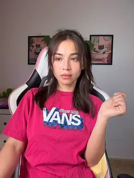 Adriennesexxx online show from February 7, 10:35 pm