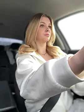 Love Bri online show from February 4, 11:13 am