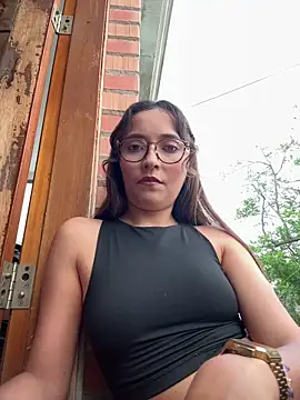 Penelope-Hot online show from April 3, 9:35 pm