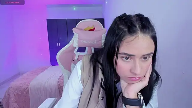 Tinylottie online show from April 13, 11:49 pm