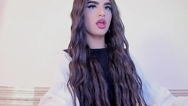 Sophia Cambpell online show from February 10, 9:29 pm