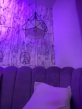 AbyThompson online show from October 2, 12:54 pm