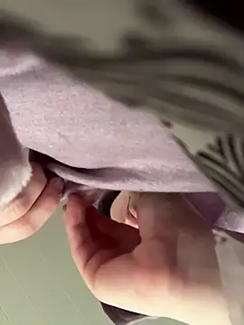 CUMFOREVERY1nTitTiES2 online show from April 19, 1:11 pm