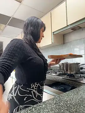 Afroditapoloo online show from June 5, 3:51 pm