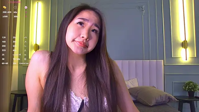 RizeShiro online show from April 18, 5:32 am