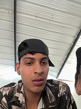 ValenSuarez25 online show from June 22, 7:11 pm