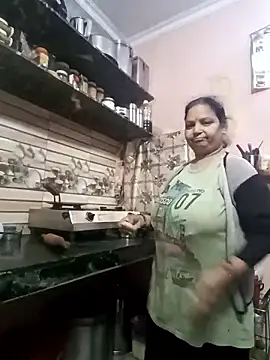 Kavya kapoor online show from January 11, 3:55 am