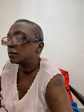 mamakarma1403 online show from June 30, 12:48 pm