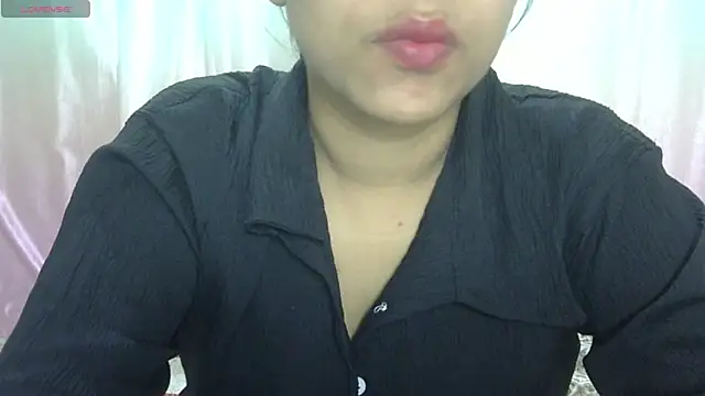 Preeti-Sexy online show from March 19, 6:18 am