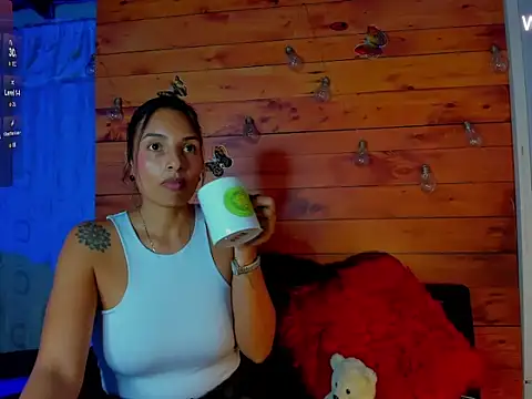 mykaelahoney online show from October 16, 6:05 am