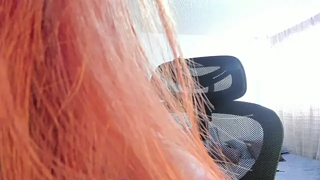 GiaRoussel online show from May 29, 3:43 pm