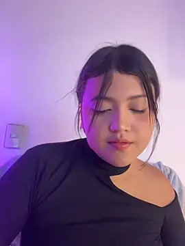 alisson carolina73 online show from April 19, 11:29 pm