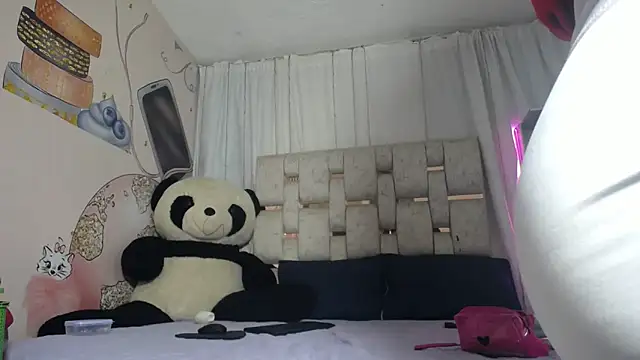 KOURTNEY-- online show from September 26, 2:31 am