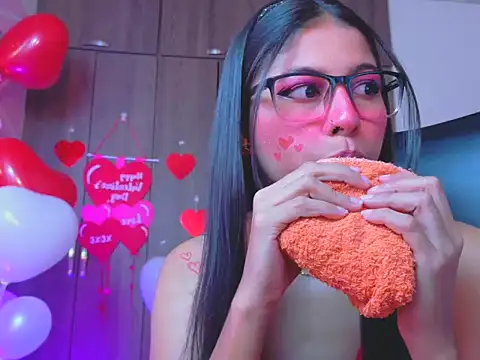  ALLYSON18  online show from February 14, 2:52 pm