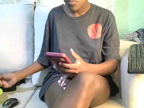 Caryyyl online show from December 14, 7:58 am