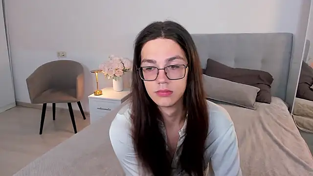 Alfreda Mills online show from September 21, 10:47 am