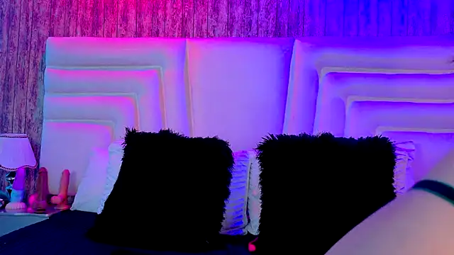 Ginger Foxy online show from November 27, 8:01 pm