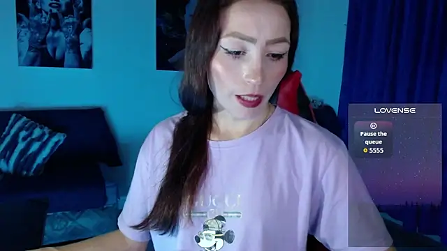 Sara-Guzman1 online show from April 15, 3:40 am