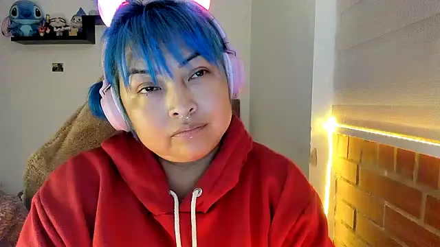 Shaddycute  online show from December 1, 1:36 pm