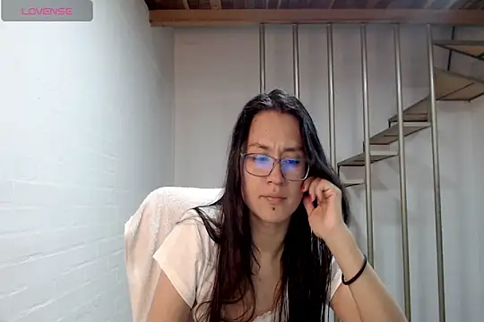 Jessie Desire online show from October 21, 1:42 am