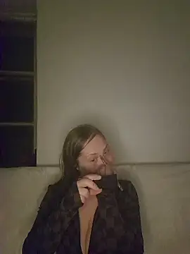 katiestevens online show from January 8, 10:25 pm