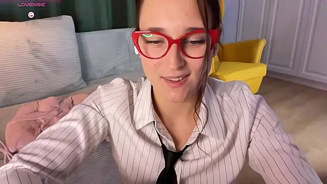 KittyPav online show from October 9, 6:01 pm