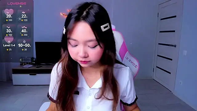 Fluffy Rose online show from October 8, 1:54 am