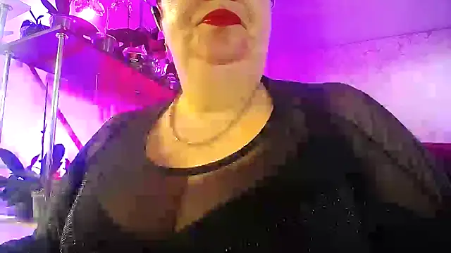  Sweet Woman online show from April 2, 4:43 am