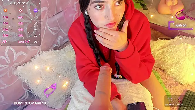 Arii vega  online show from October 18, 2:53 pm