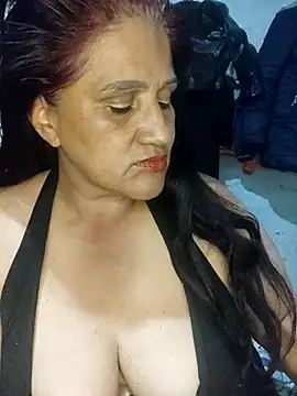 Edged Hot69 online show from February 26, 3:27 am